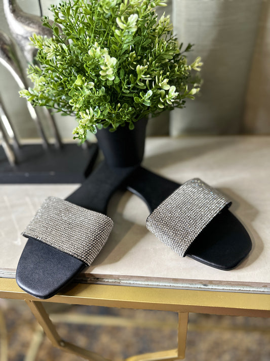NEW Diamond Diva | Black Sandals
