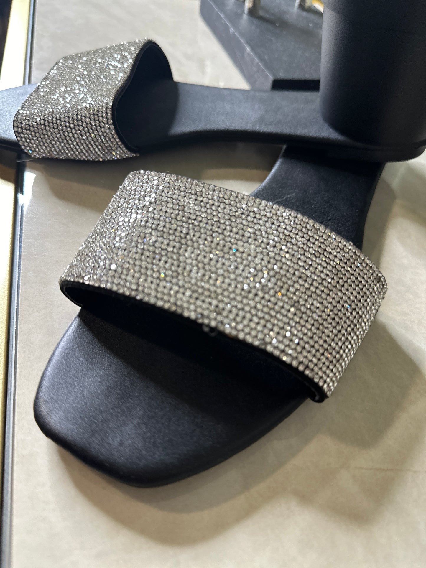 NEW Diamond Diva | Black Sandals