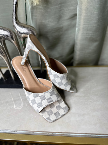 PRE-LOVED Heels