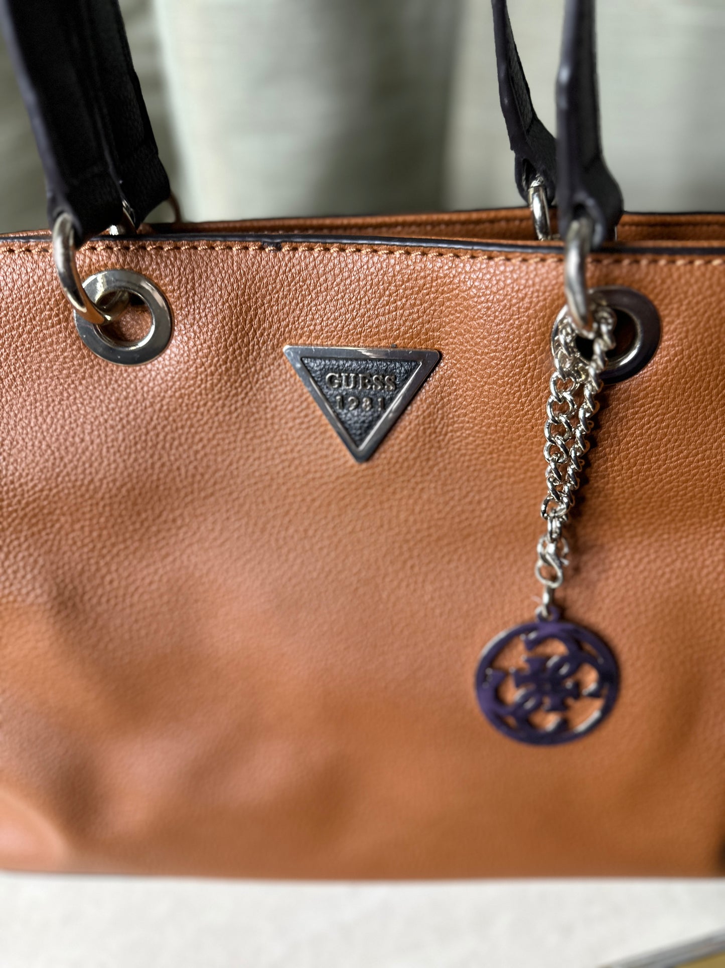 PRE-LOVED Guess 1981 Handbag