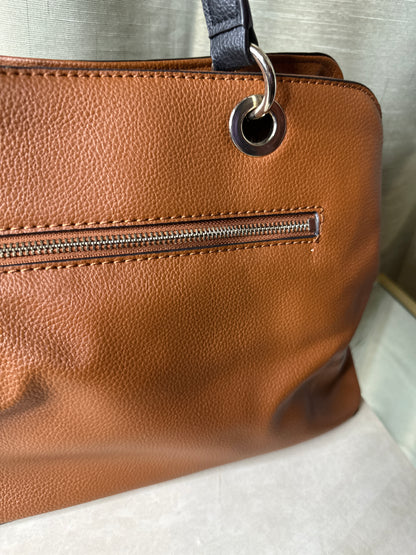 PRE-LOVED Guess 1981 Handbag